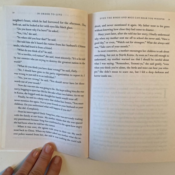 Book In Order to Live by Yeonmi Park true story - Picture 3 of 3